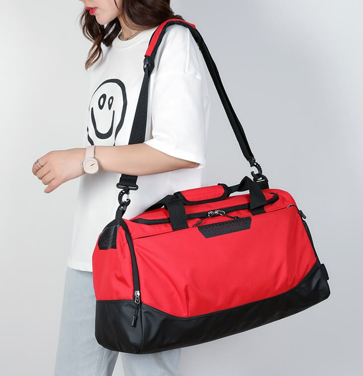 Wholesale_Gym_Bag_with_Shoe_Compartment_and_Wet_Pocket_producer