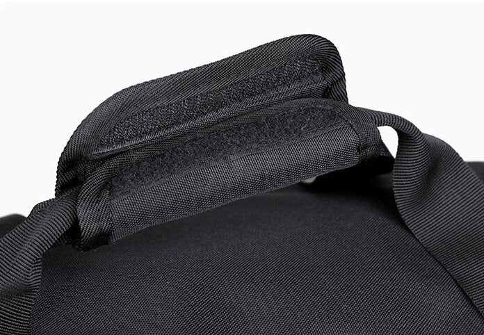 Wholesale_Gym_Bag_with_Shoe_Compartment_and_Wet_Pocket_producer