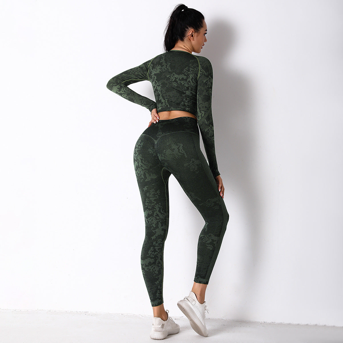 Seamless Knit Camouflage Long Sleeve Workout Suit