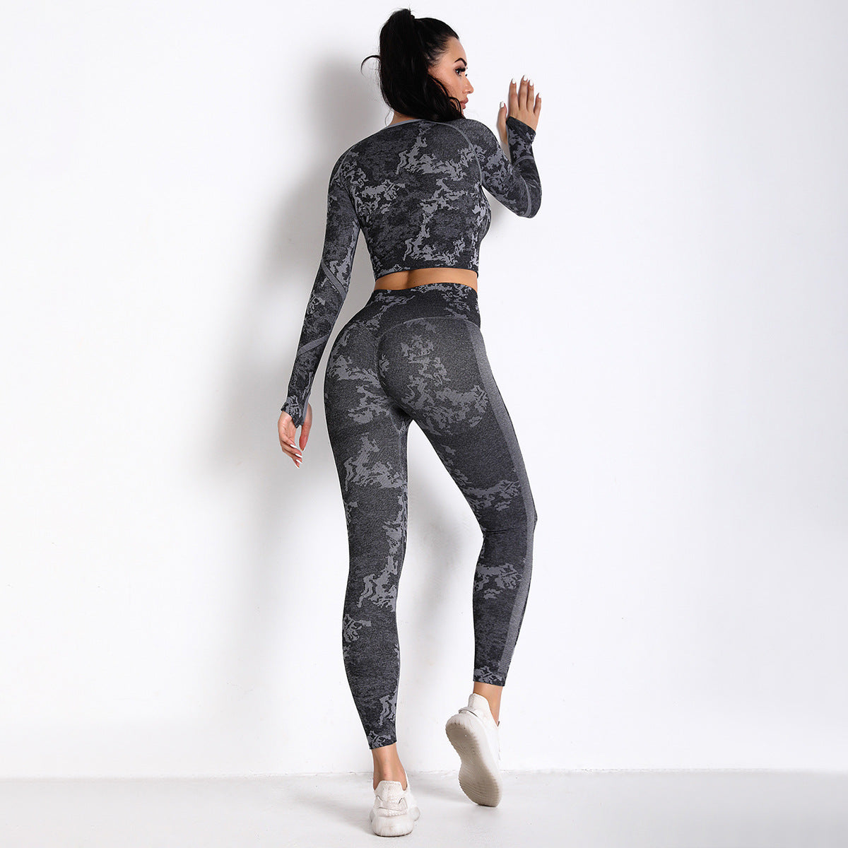 Seamless Knit Camouflage Long Sleeve Workout Suit