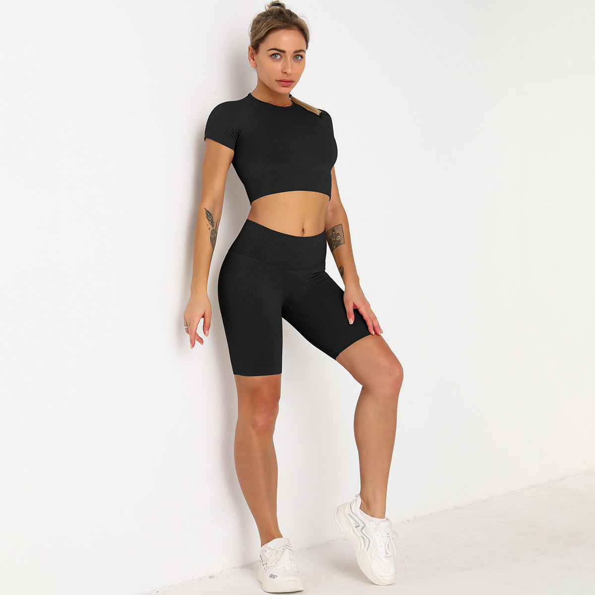 Athletic T Shirts & Shorts Seamless Yoga Sets Wholesale Workout Clothes